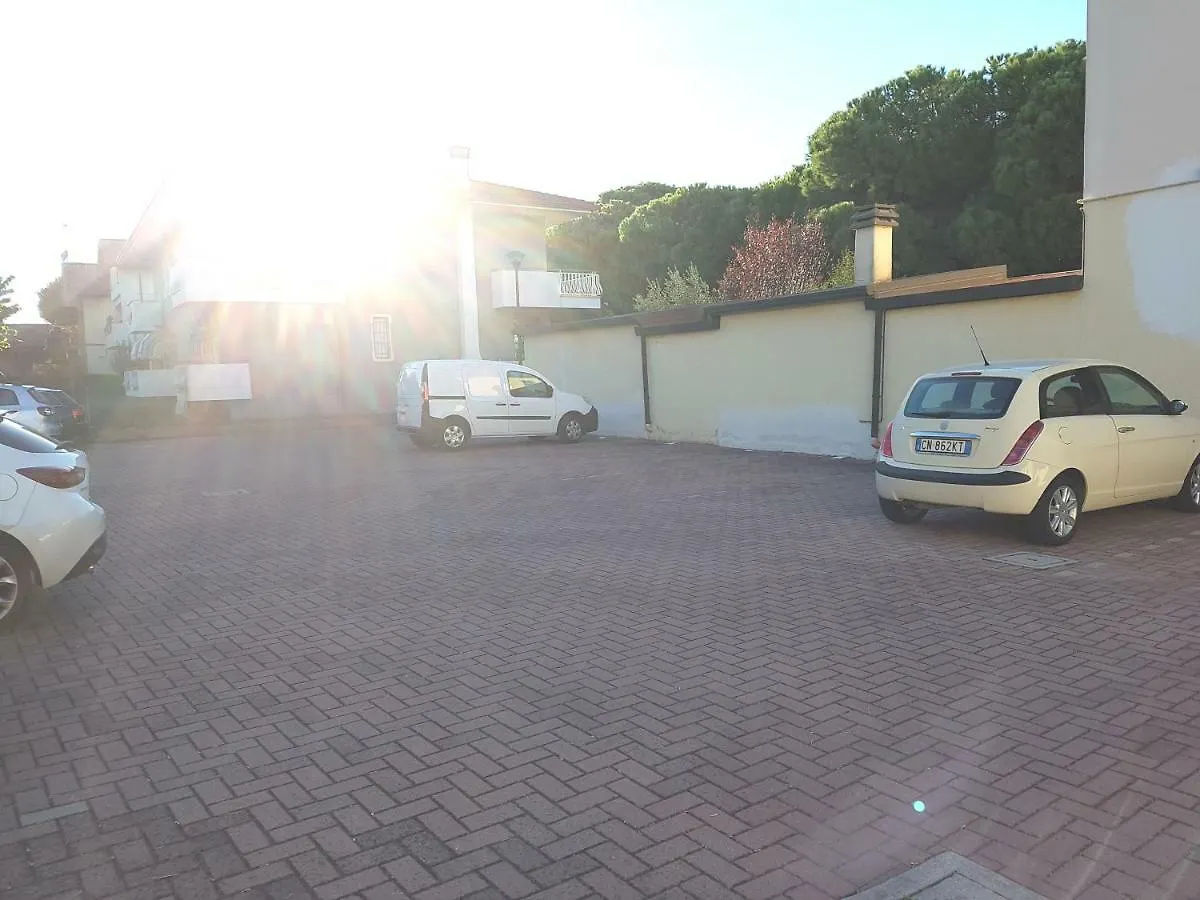 Residenza Marchino Cesenatico 0*,
